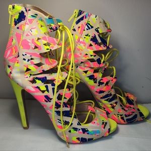 Quaid 90's Syle Lace Up